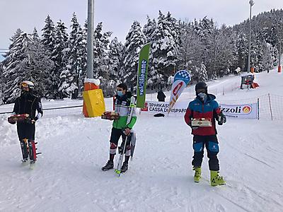 podio_M_Slalom_FIS-NJR_Nova Ponente_12_12_2020_1