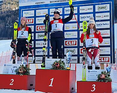 podio_Slalom_Coppa Europa_Ahrntal_15_12_2021