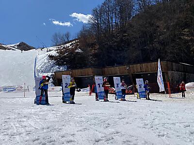 podio_Gigante_Baby_F_International_Ski_Games_Prato Nevoso_09_04_2022