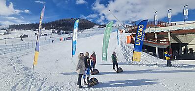 podio_F_Slalom_FIS-NJR_Livigno_30_11_2022