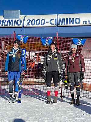 podio_F_Slalom_Scottish FIS Races_06_01_2023
