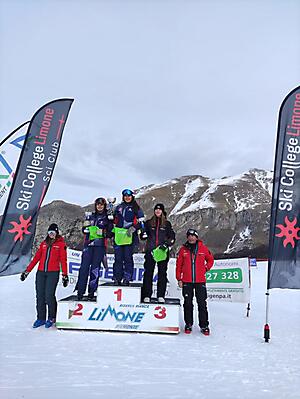 4_premiazioni_F_Slalom_FIS-NJR_Limone_21_01_2023_1