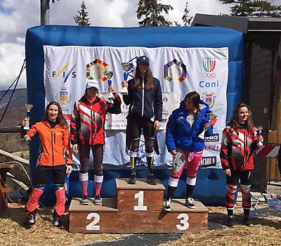 podio_F_Slalom_FIS Cittadini_Abetone_10_04_2019