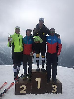 podio_M_Slalom_FIS_Prali_13_04_2019_1