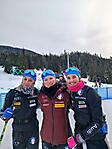 Elisa Gallo con Iris De Martin Pinter e Nadine Laurent ai Mondiali di Whistler